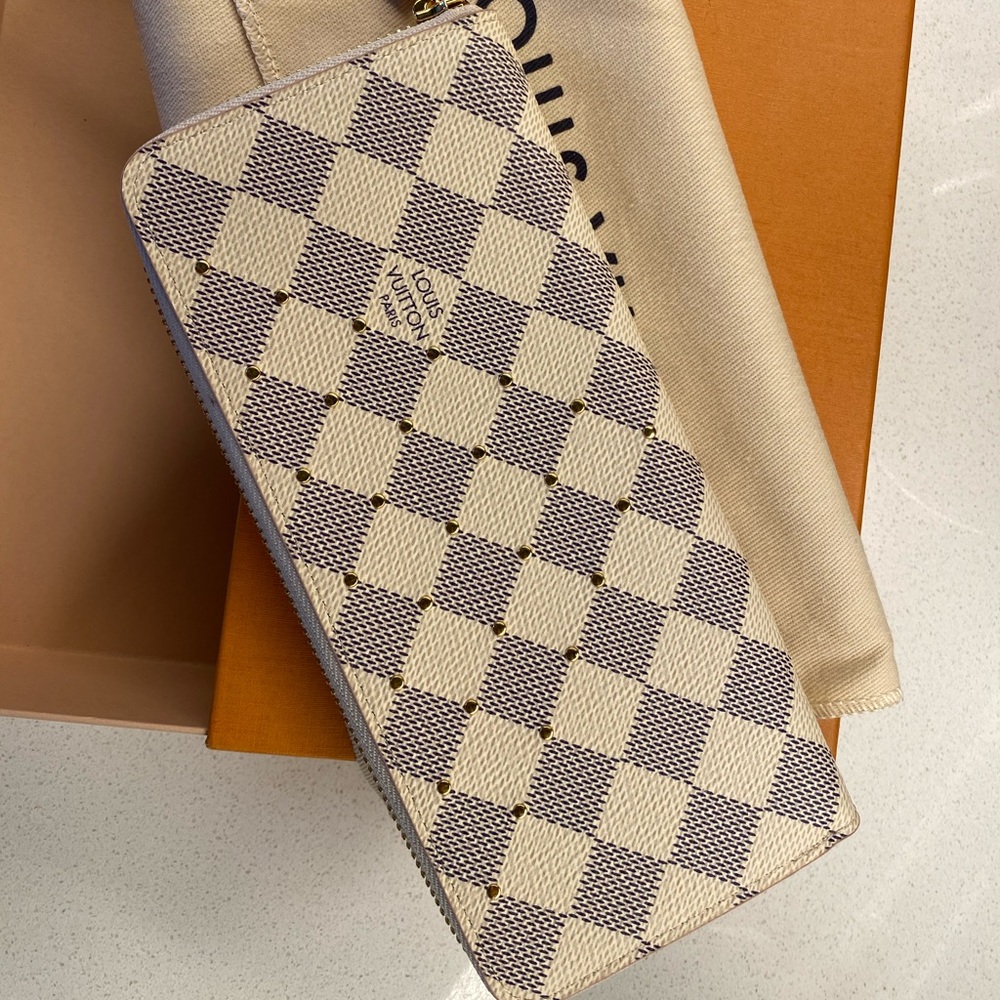 Brand New Louis Vuitton wallet